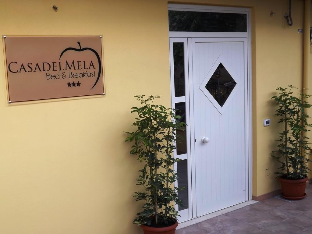 Casadelmela B&B Milazzo Buitenkant foto