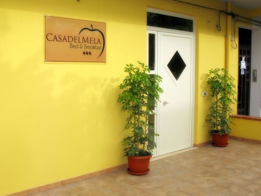 Casadelmela B&B Milazzo Buitenkant foto